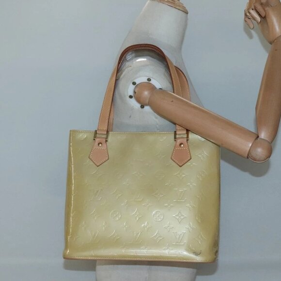 LOUIS VUITTON Monogram Vernis Houston Hand Bag Beige - Picture 14 of 16